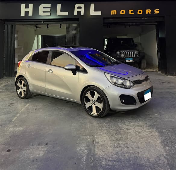Kia Rio 🤍64760650177667121