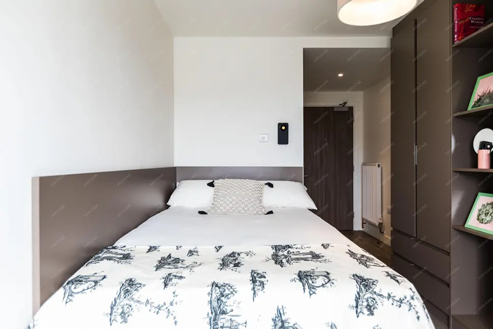 Arbury Court - Platinum Ensuite