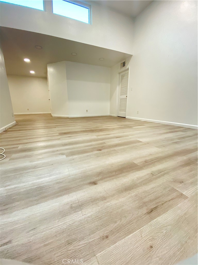 18645 Hatteras Street 278 Tarzana CA, 9135664113151940610120