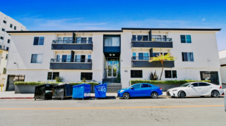 Hollywood Hills Apartments63448483178625121