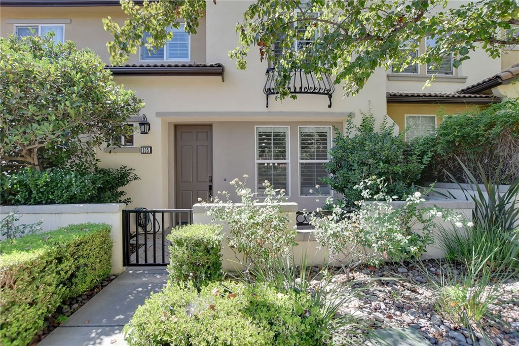 15723 Parkhouse Drive 105, Fontana CA, 9233663657803356675120