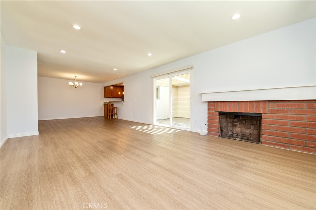 8 Featherwood Irvine CA, 9261264098741396354120