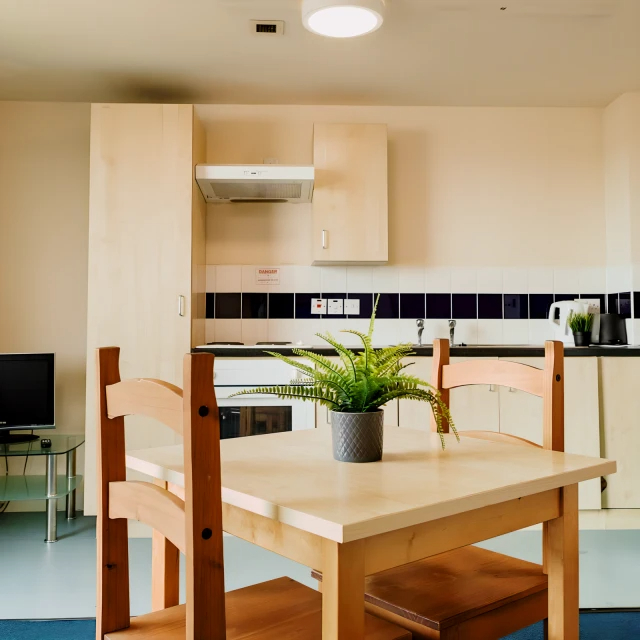residence near Burley St64156131942401125