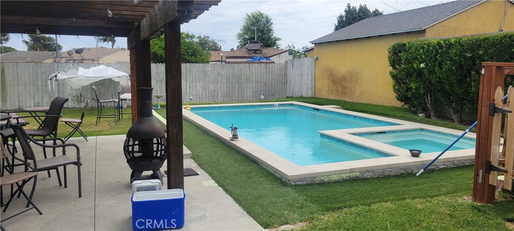 1530 E 124th Street, Los Angeles CA, 9005963637204920577121