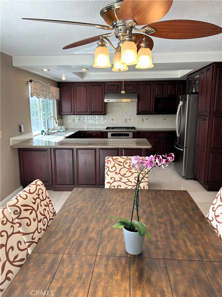 12512 Sandycreek Lane, Cerritos CA, 9070364132302903425122