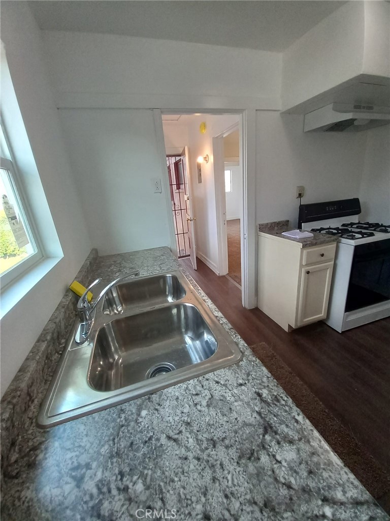 1552 5TH Avenue Los Angeles CA, 9001964131162235265122