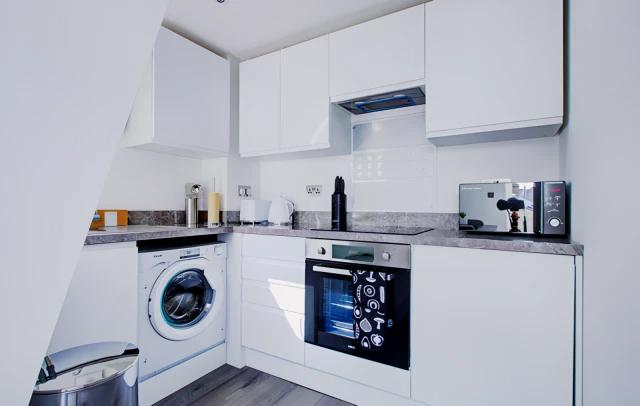 Hybrid Resi - Wandsworth64121891744130124