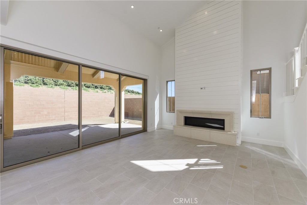 134 Bozeman Irvine CA, 9260263646585277057121