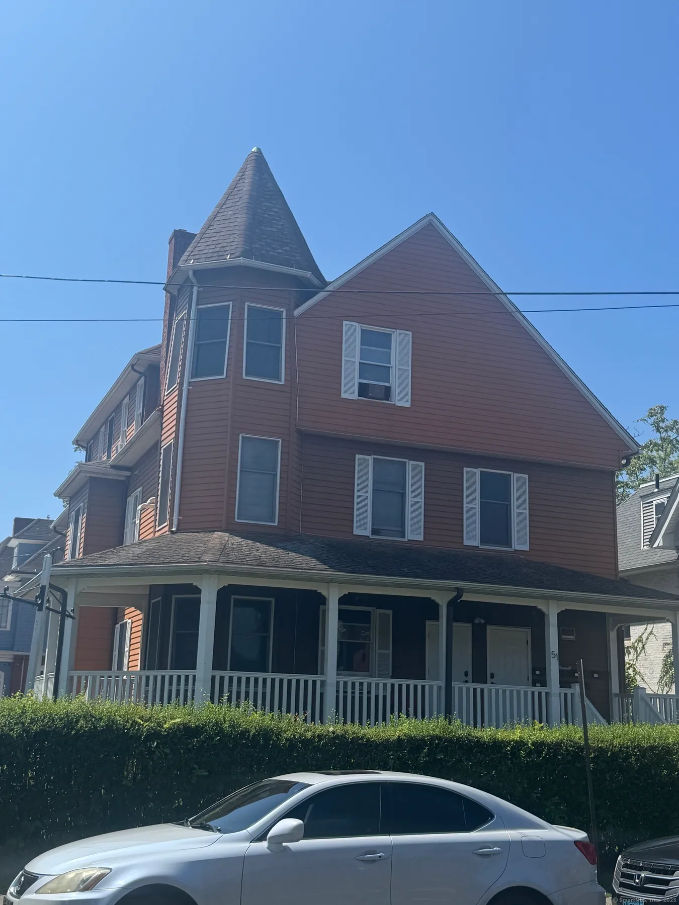 51 Russ Street, 51D