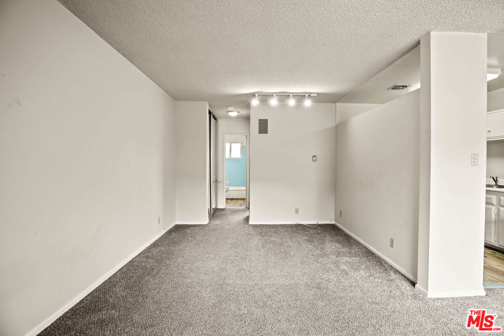 1295 Avenida FEDERAL 3 Los Angeles CA, 9002564134137869185122