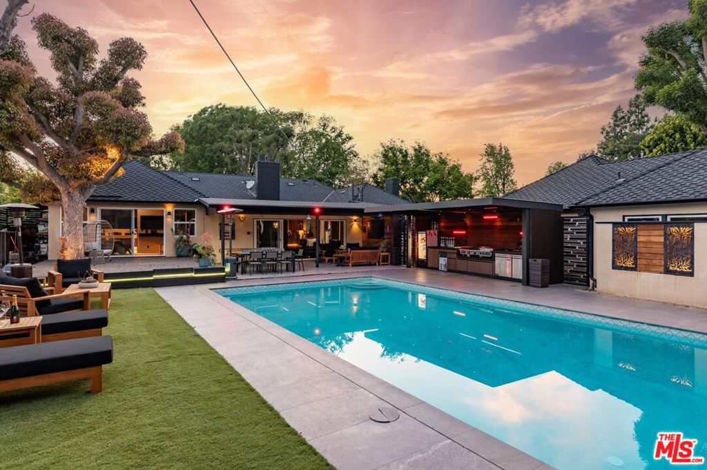 5924 Varna Avenue Van Nuys CA, 9140163669290242561120