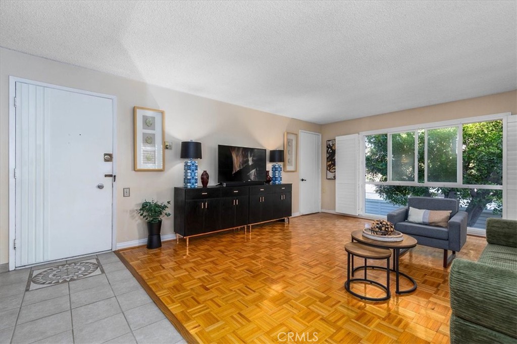 214 Avenida Majorca P Laguna Woods CA, 9263764129749915650122