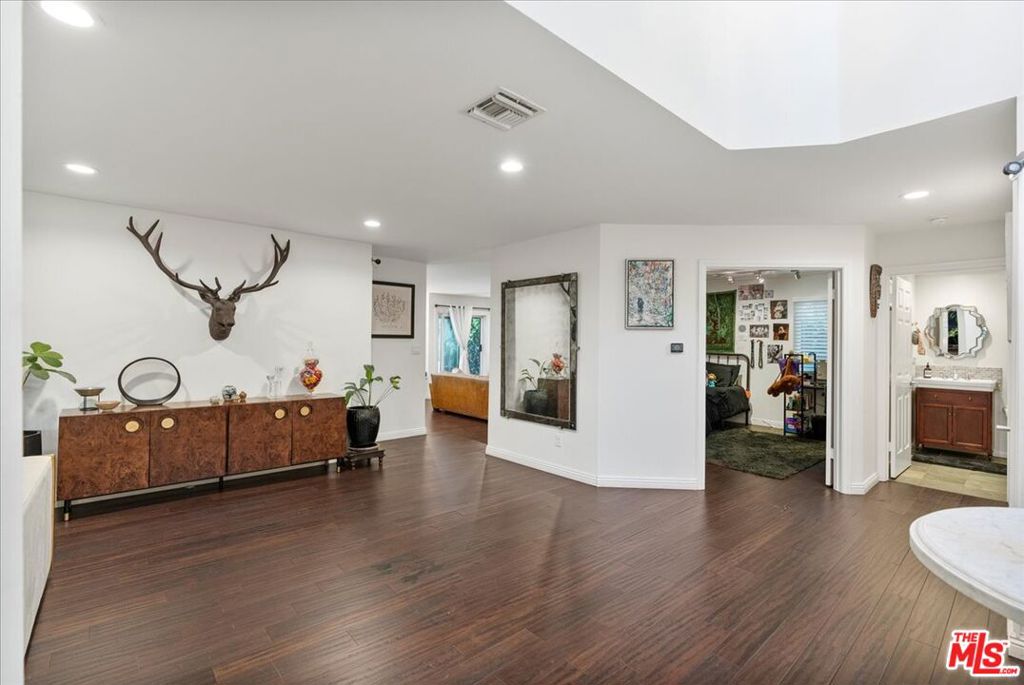 12834 Landale Street Studio City CA, 9160463813469778817120