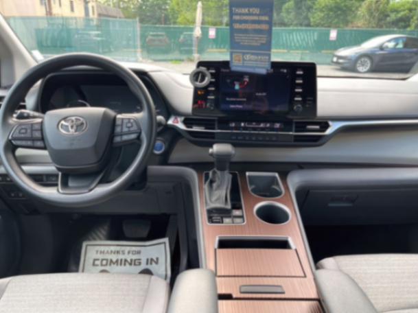 2023 TOYOTA SIENNA LE63323815793155121