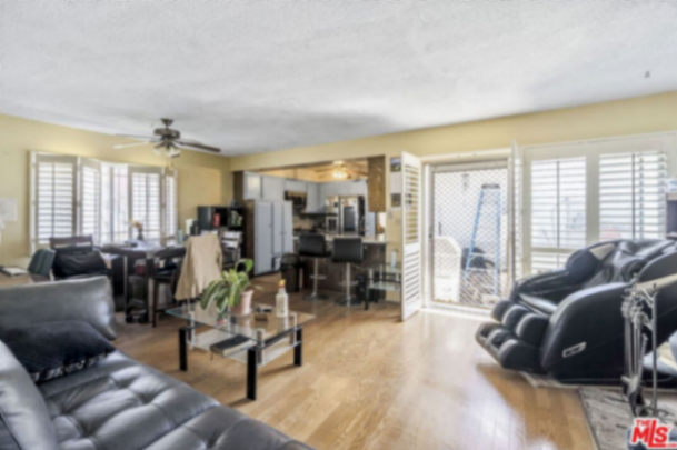 11830 Manor Drive A, Hawthorne CA, 9025063590680796547121