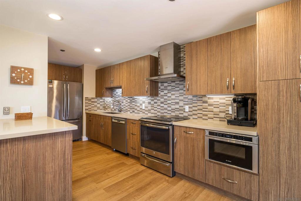 8263 Camino Del Oro 271 La Jolla CA, 9203764131342211585122