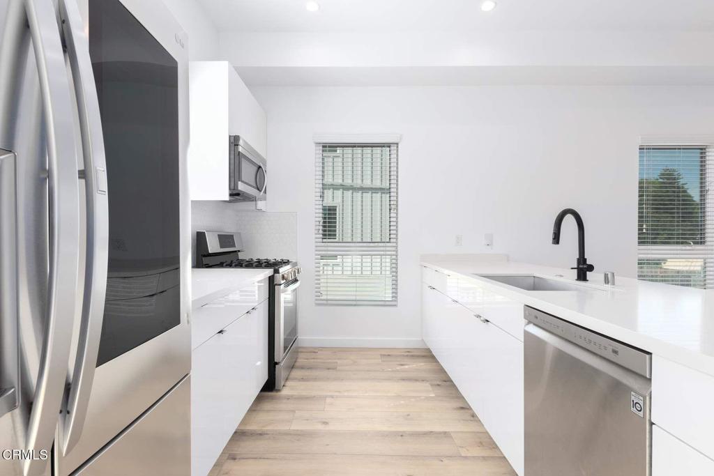 $3,750/month 4177 Normandie Avenue Los Angeles CA, 9003764075789970049121