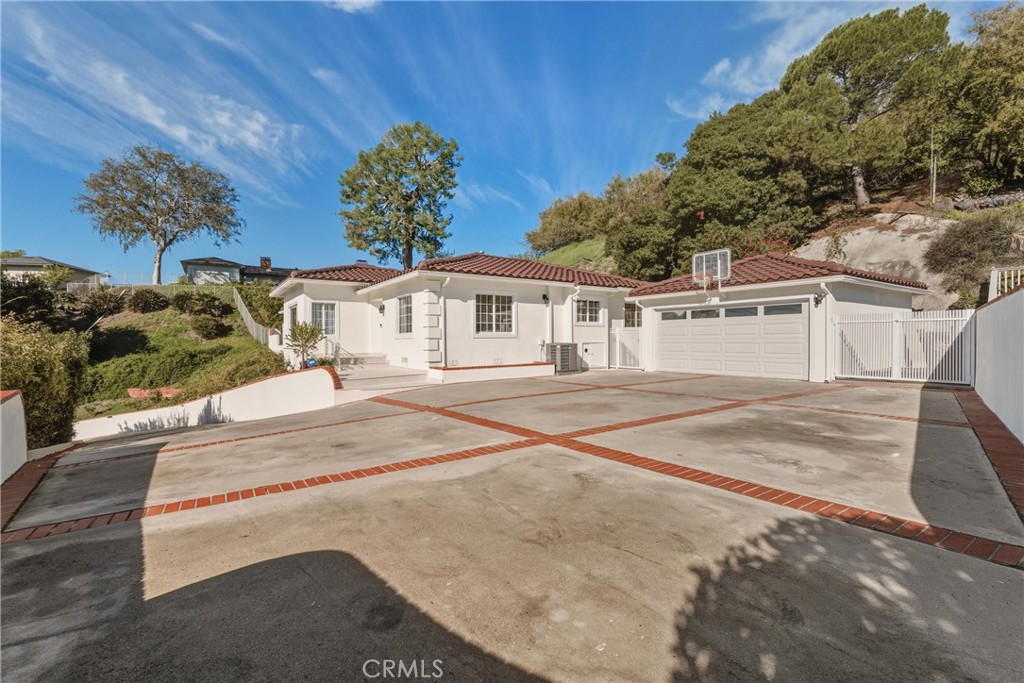 1659 Puebla Glendale CA, 91207