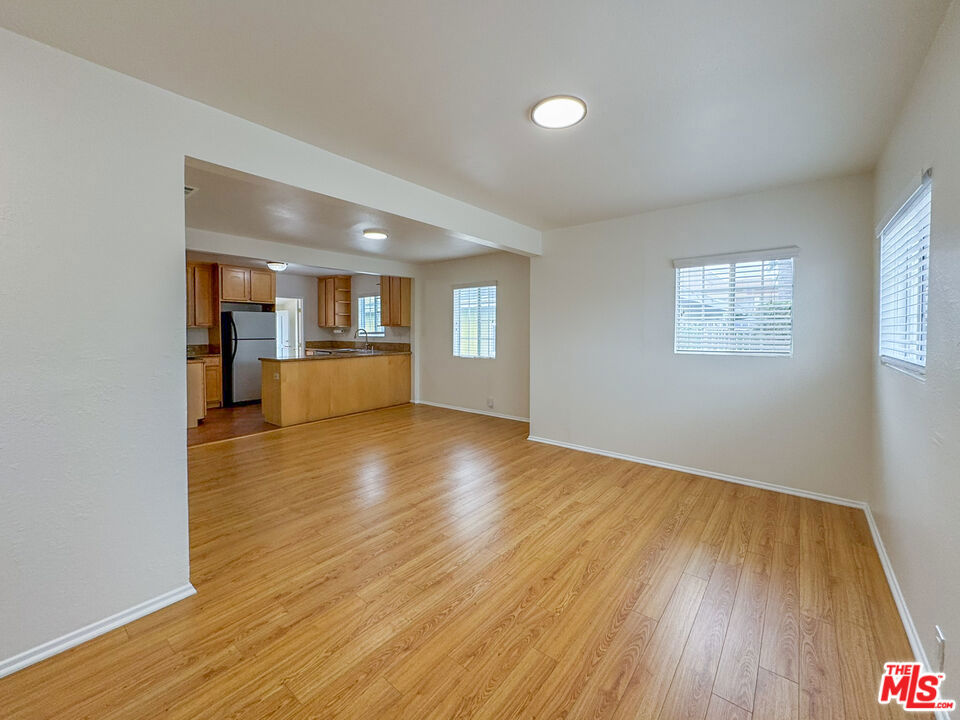4459 W 136th Street Hawthorne CA, 9025063868095507203120