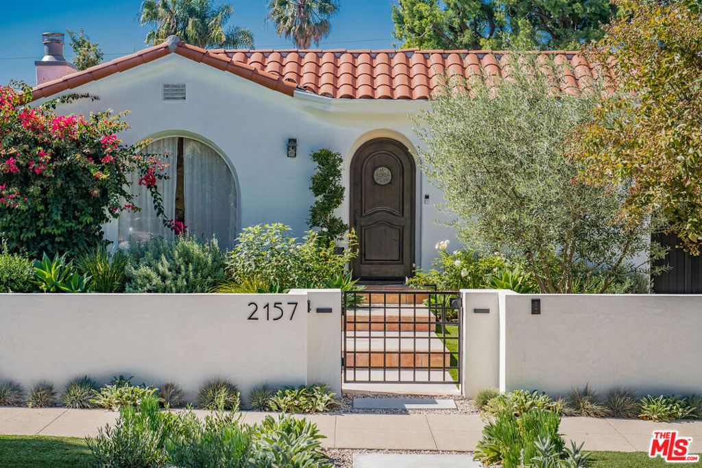 2157 Linnington Avenue, Los Angeles CA, 9002564078320980610120