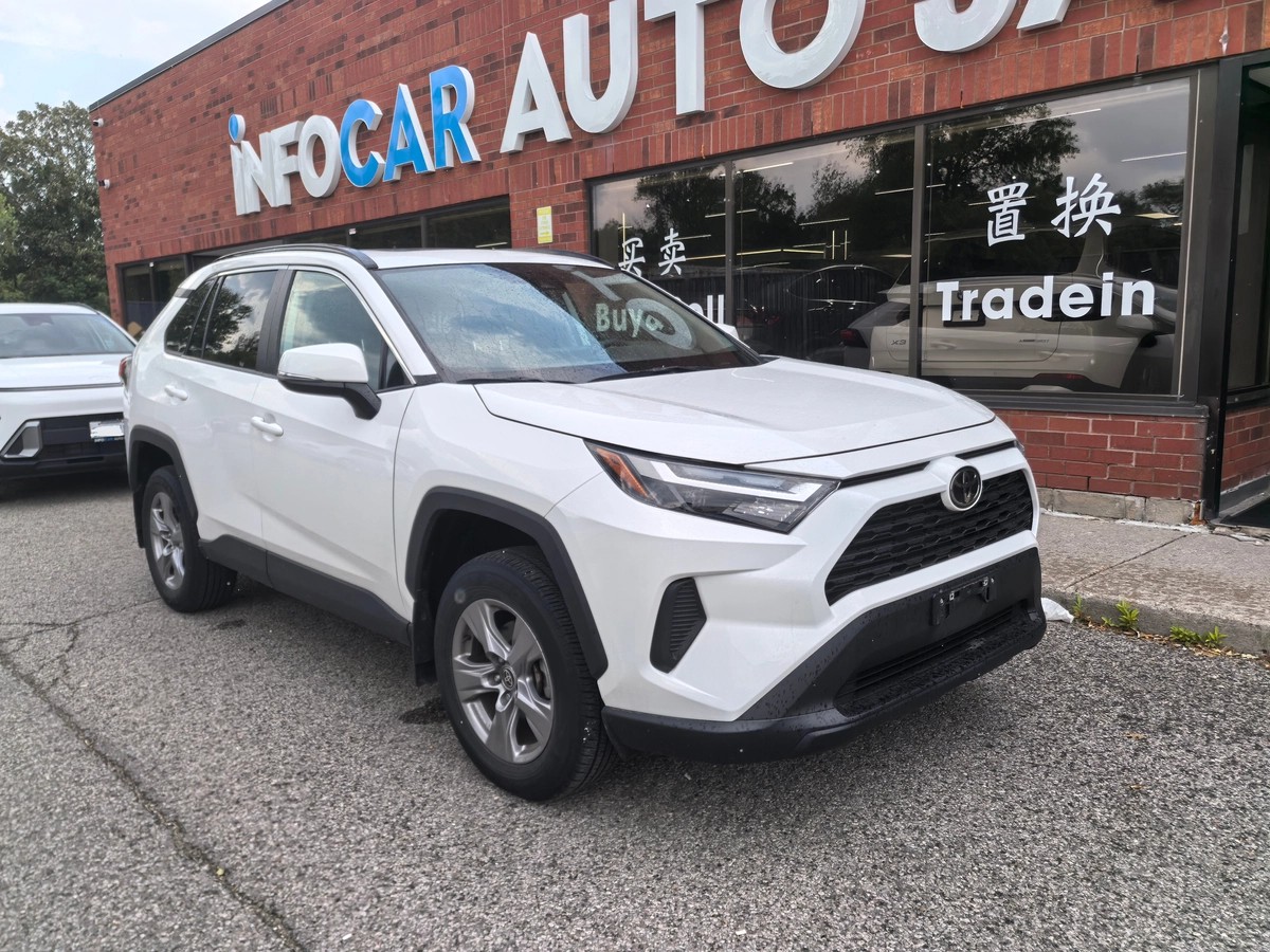 2022﻿ ﻿Toyota﻿ ﻿RAV4﻿ ﻿XLE