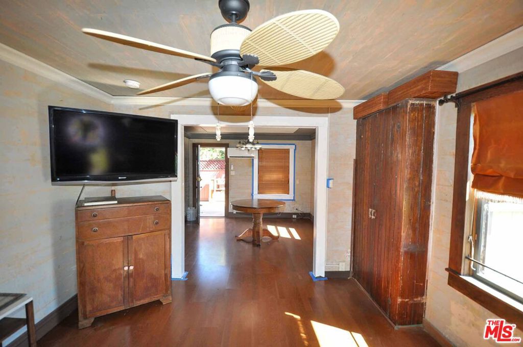 2315 2nd E Santa Monica CA, 9030464121452432131120