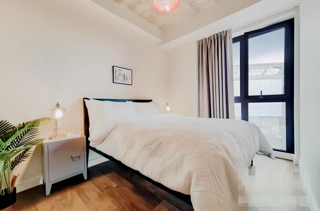 4 Bedroom 4 Bathroom-Ensuite Room 3 HL-The Robinson West, London