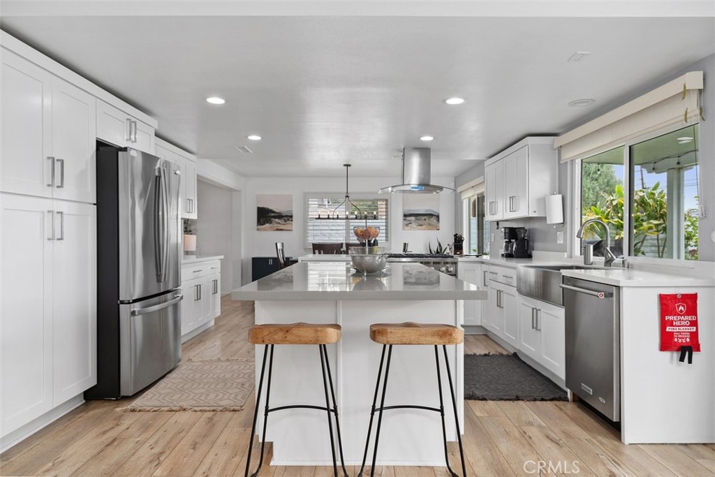 13772 Ridgecrest Cir Tustin CA, 9278063711158269571122