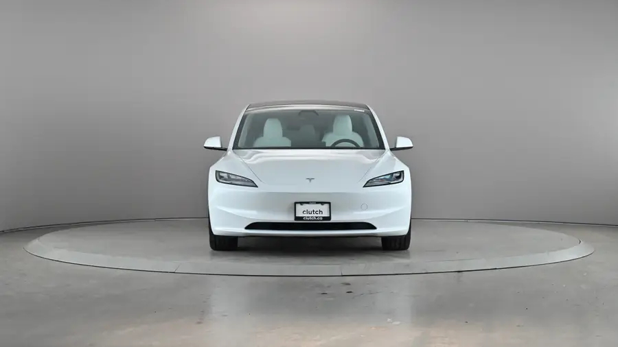 2024 Tesla Model 364567562866178122