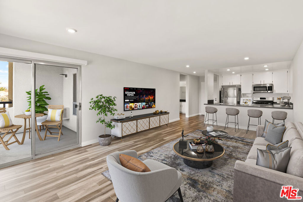 16550 Vanowen Street 311 Los Angeles CA, 9140664110159570434120