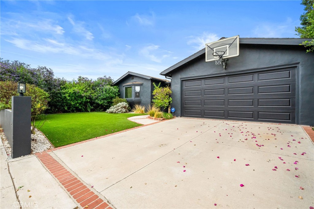 5732 Tyrone, Sherman Oaks CA, 9140163878028317443122