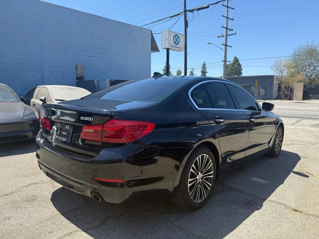 2017 BMW 5 SERIES64035693770370123