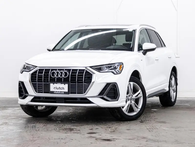 2021 Audi Q364373704374530121