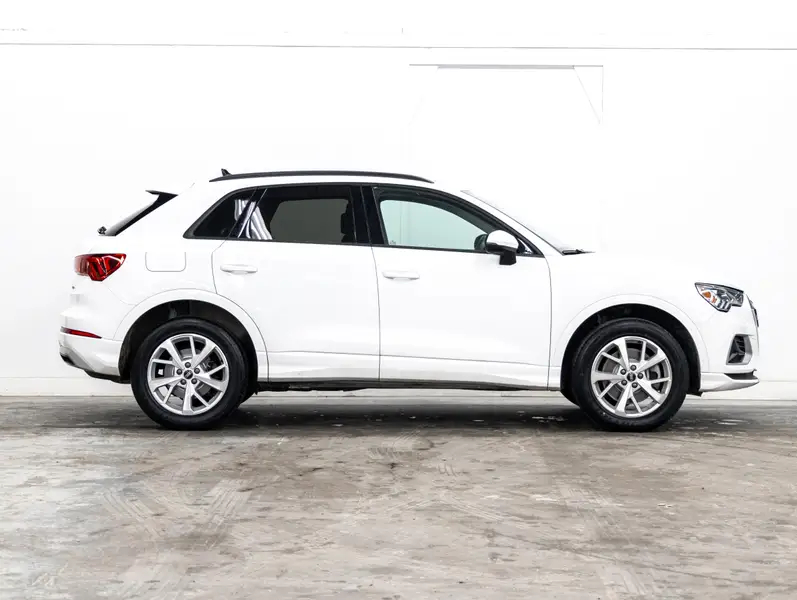 2022 Audi Q363515048032769121