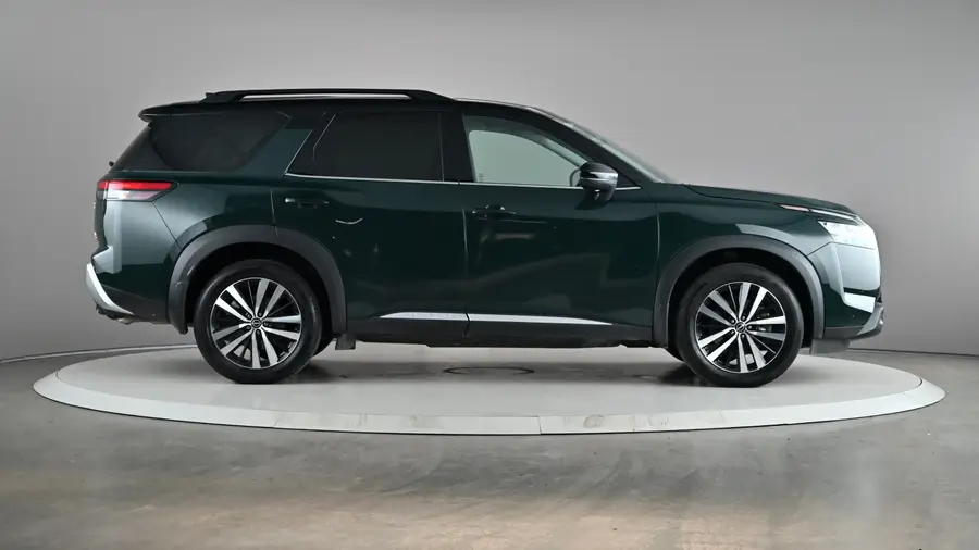 2024 Nissan Pathfinder64134041452547123