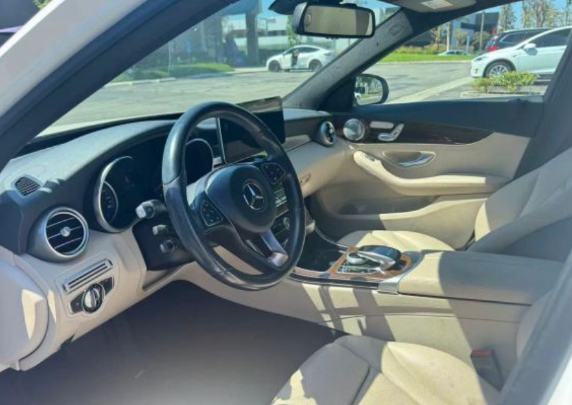 2015 MERCEDES-BENZ C-CLASS C 300 SEDAN 4D63648329766403121