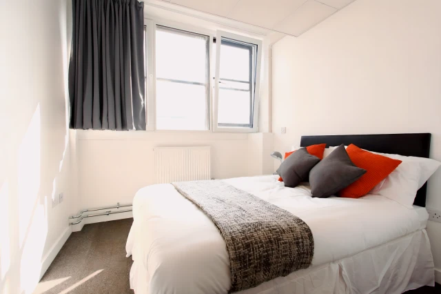 En Suite Classic MyPad Paisley, Glasgow