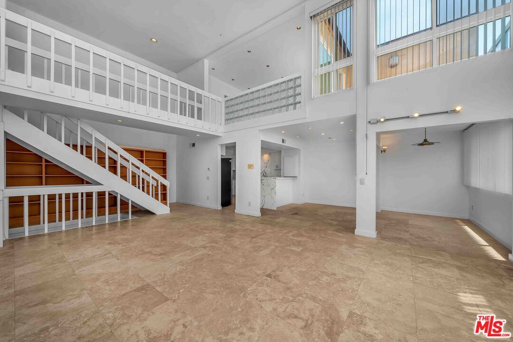 15 63rd Avenue 3 Playa Del Rey CA, 9029364090136250243121