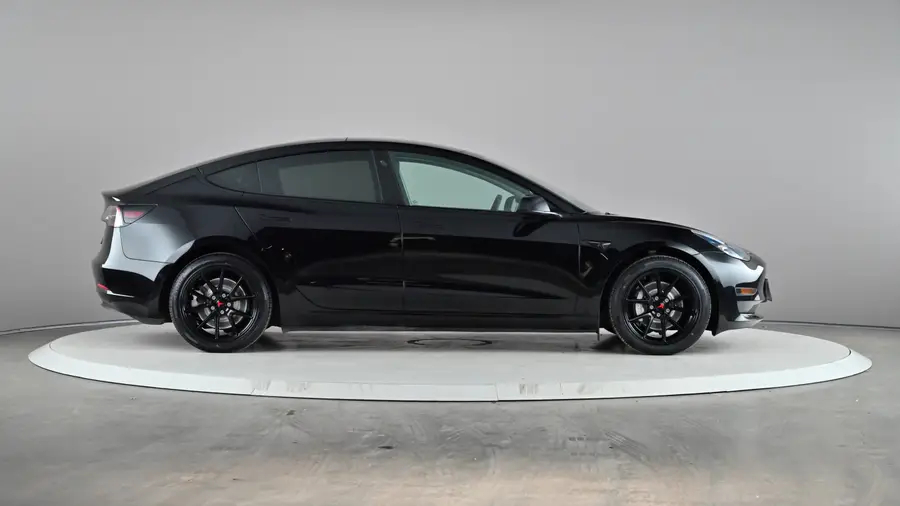 2021 Tesla Model 363724663782273124