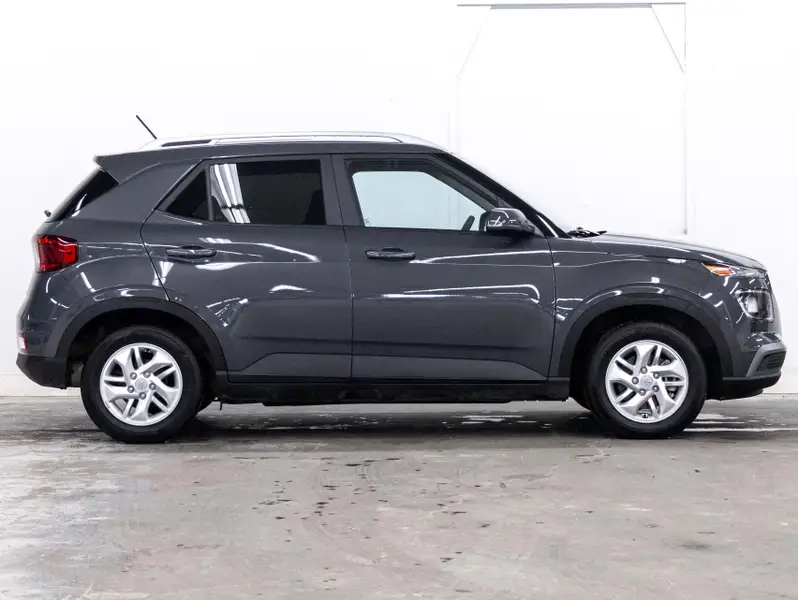 2023 Hyundai Venue64175746144641122