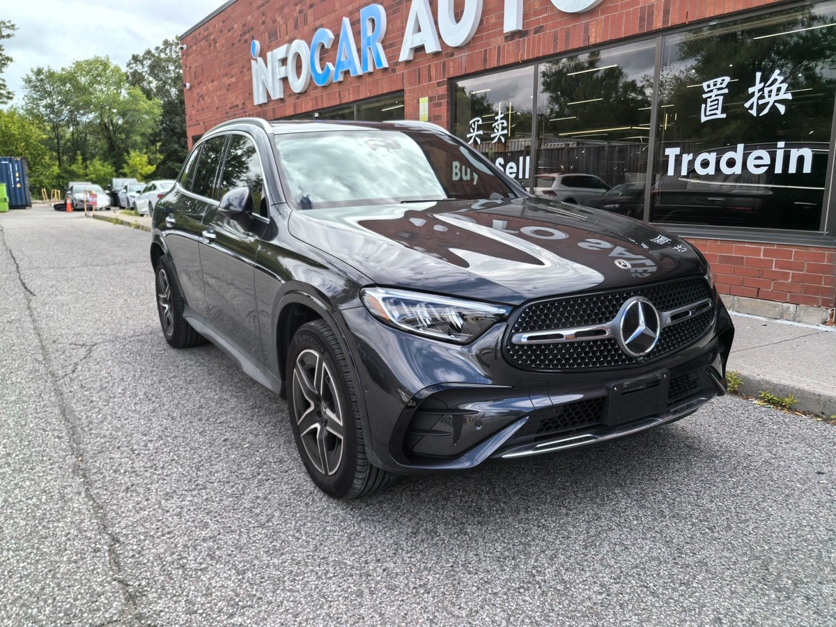 2025 Mercedes-Benz GLC 300