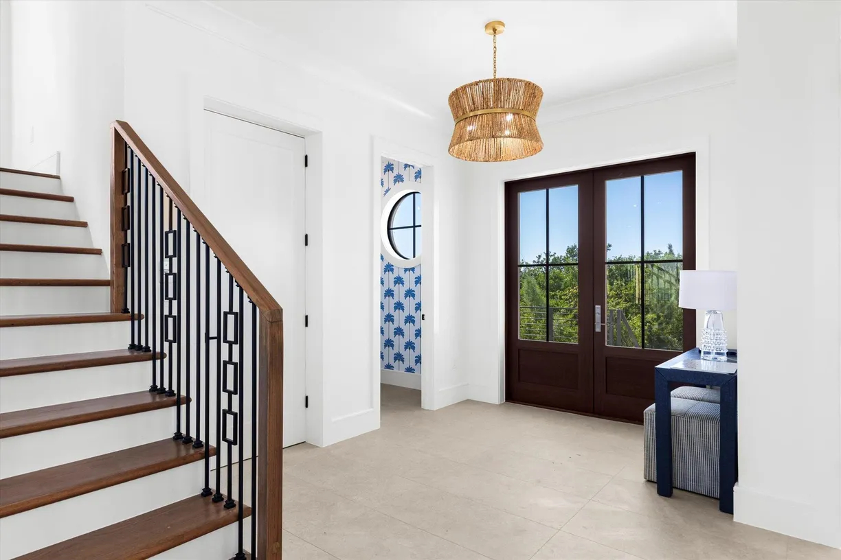 231 E Shore Drive, Unit 5