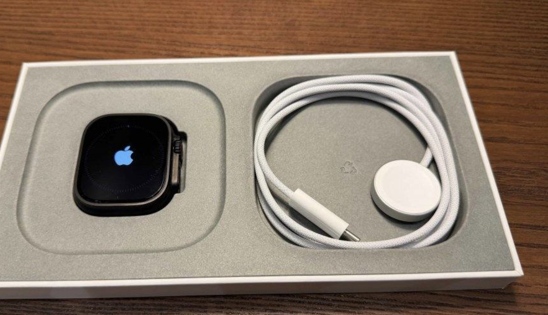 استعمال اسبوعين فقط - (3) Ultra Watch Apple