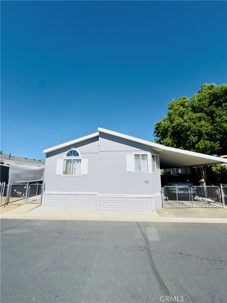 3825 Crestmore 480 Jurupa Valley CA, 9250964101271135745121