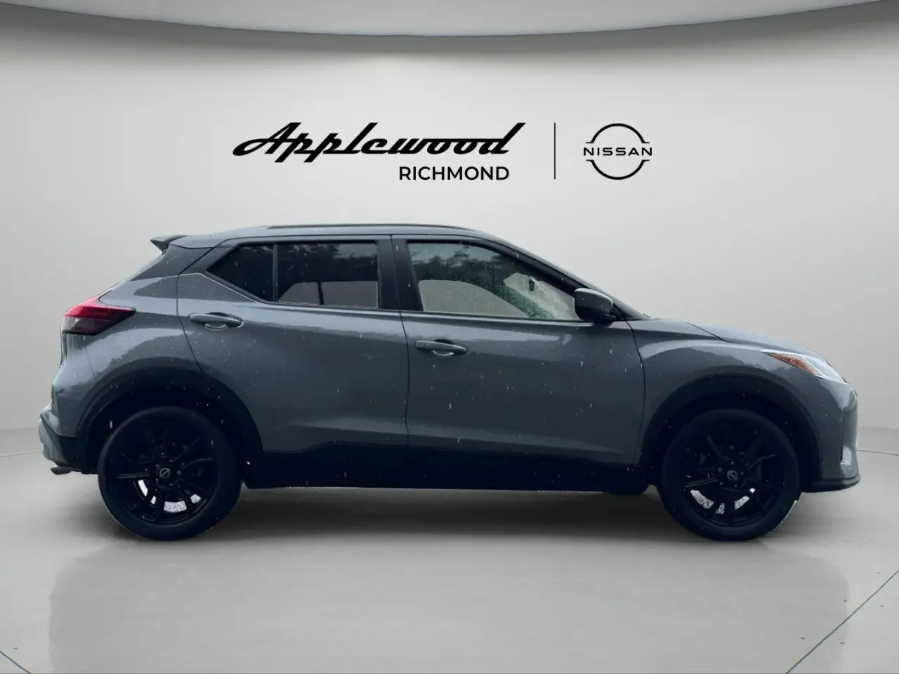 2022 Nissan® Kicks64112940132611123