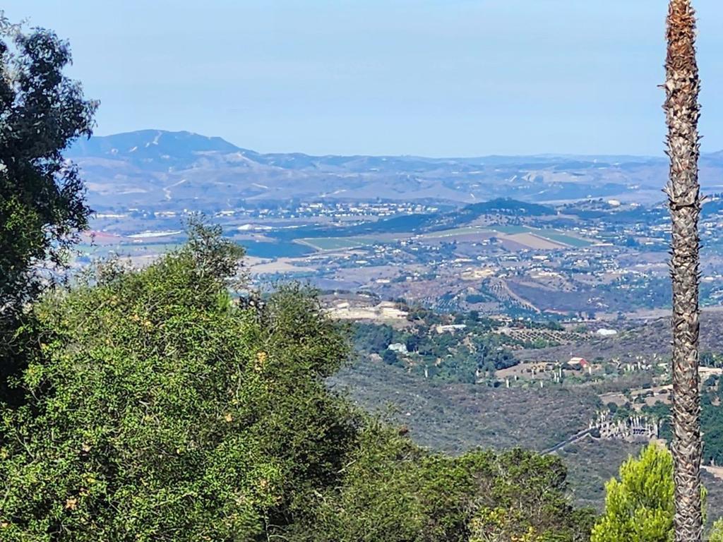 Sage Hill Way Escondido CA, 9202664131902105601122
