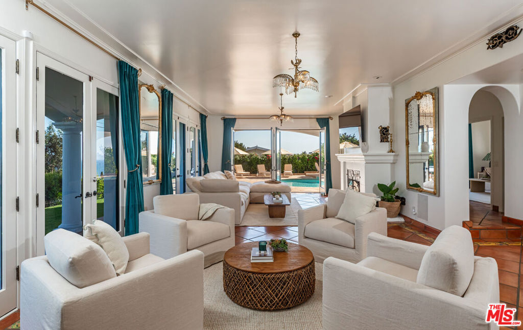 3453 Coast View Drive Malibu CA, 9026563634786489091122