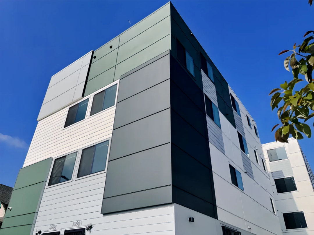 3100 S Normandie Ave63400179599491120