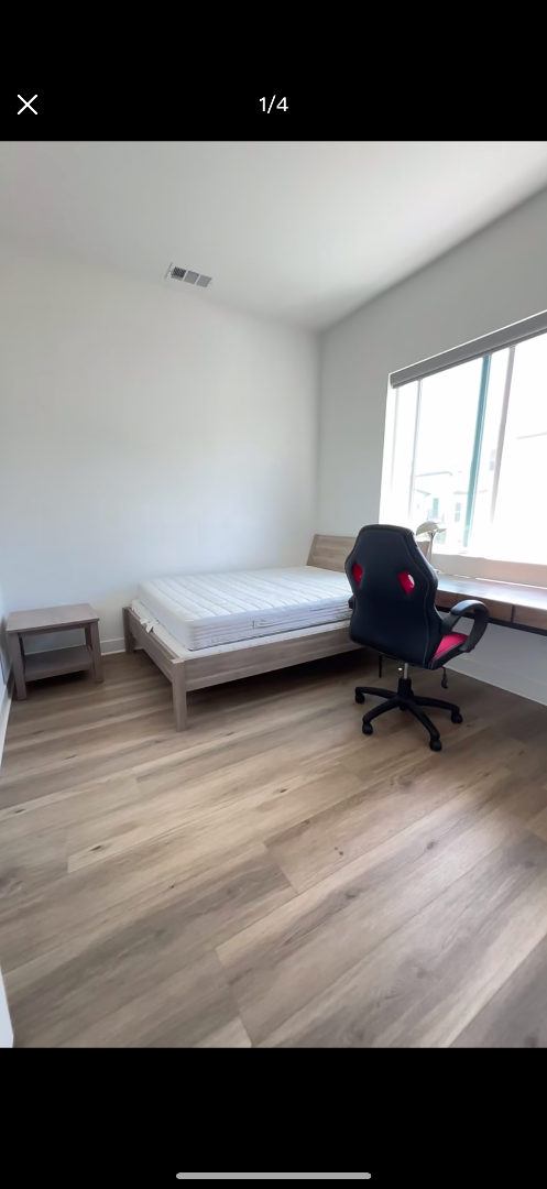 Apartments for rent in a large park63415882482177120