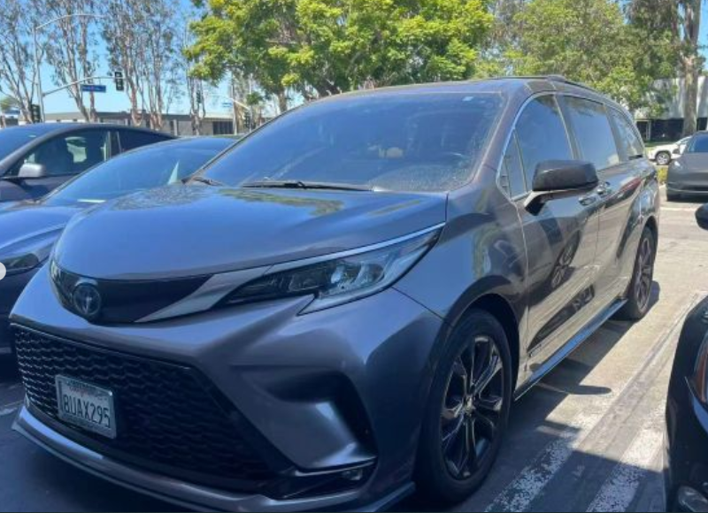 2021 TOYOTA SIENNA XSE MINIVAN 4D63604898514179120